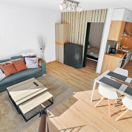 Appartement Cosy Et Renove Au Coeur De La Station Crans-Montana Exterior photo