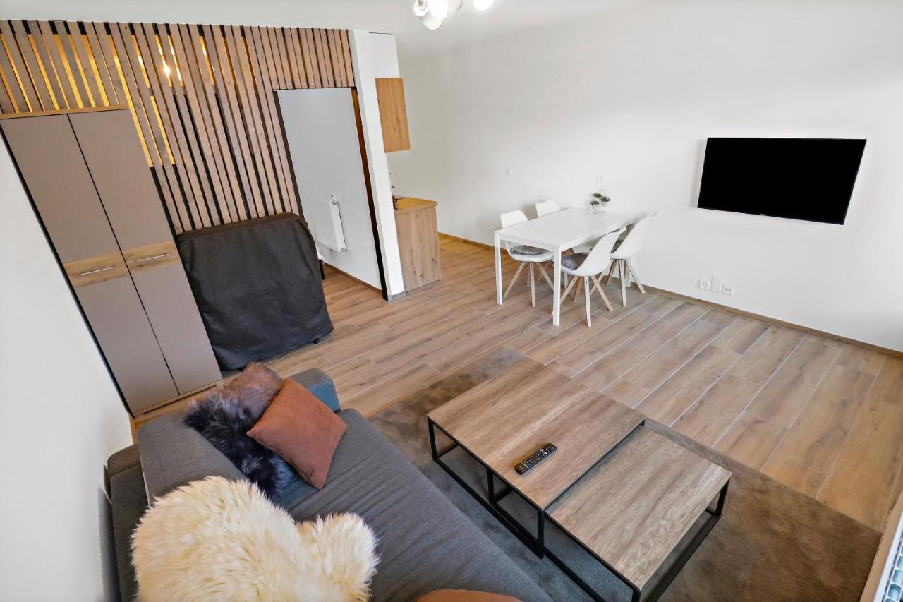 Appartement Cosy Et Renove Au Coeur De La Station Crans-Montana Exterior photo